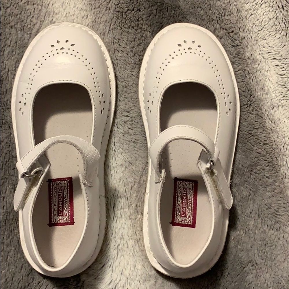 Girls size 13 white mary jane dress shoes